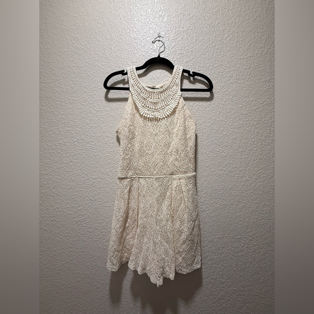 City Triangles Ivory Lace Sleeveless Romper Girls Size 9